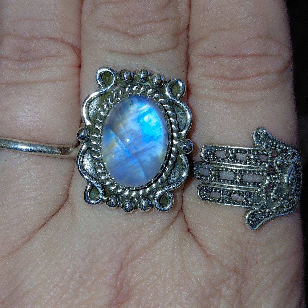 Sterling Silver Moonstone Vintage Style Statement Ring - Picture 3 of 15